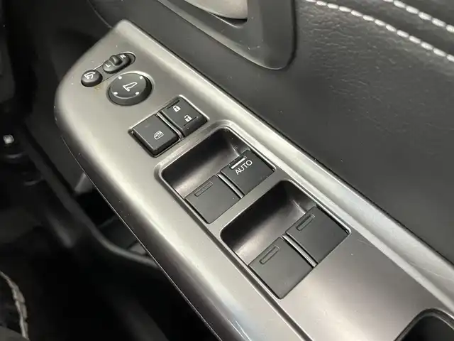 ホンダ フリード G ホンダセンシング 大分県 2021(令3)年 2.8万km プラチナホワイトパール ホンダセンシング/・衝突軽減ブレーキ/・誤発進抑制/・路外逸脱抑制/・アダクティブクルーズコントロール/・標識認識機能/・先行者発進お知らせ/・オートハイビーム/純正ナビ/（フルセグ/CD/DVD/Bluetooth）/バックカメラ/ビルトインETC/前席シートヒーター/オートライト/ステアリングスイッチ/LEDヘッドライト/スマートキー・プッシュスタート/電動格納ミラー