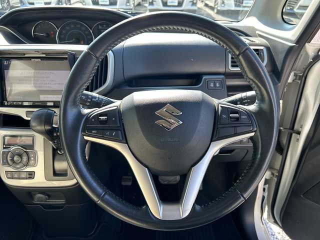 スズキ ソリオ HV MZ Dカメラ ブレーキS 千葉県 2017(平29)年 7.8万km ピュアホワイトP ８型ナビＡＶＩＣ－ＲＬ９００　バックカメラ　両側電動スライドドア　ＤＴＶ　ＢＴ　ナノイー　レーダーブレーキサポート　レーンアシスト　クルコン　シートバックテーブル　ＨＩＤ　オートライト　リアスポ