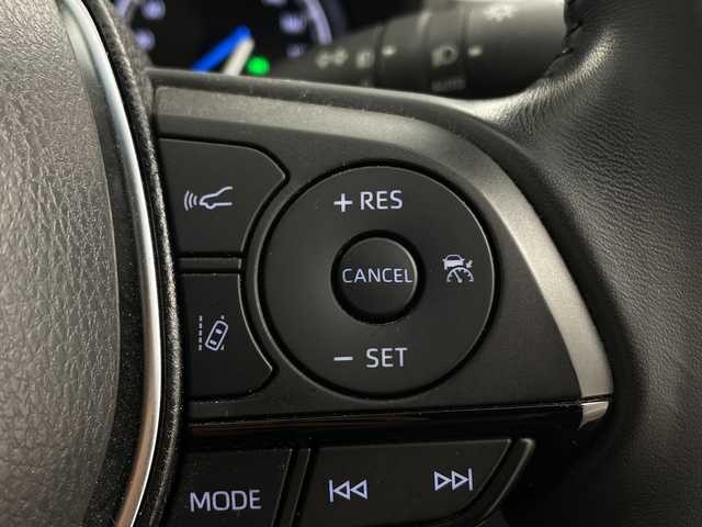 トヨタ ハリアー ハイブリッド G 兵庫県 2021(令3)年 6.2万km プレシャスブラックパール ・純正8インチディスプレイオーディオ/（ナビ・フルセグ・BT・USB・AUX）/・バックカメラ/・トヨタセーフティセンス/・プリクラッシュセーフティ/・レーントレーシングアシスト/・ふらつき警報/・ブラインドスポットモニター/・クリアランスソナー/・リアクロストラフィックアラート/・ロードサインアシスト/・レーダークルーズコントロール/・オートマチックハイビーム/・先行車発進告知/・ステアリングスイッチ/・デジタルインナーミラー/・ビルトインETC/・電動リアゲート/・横滑り防止装置/・ハーフレザーシート/・LEDライト/・フォグランプ/・オートライト/・電子パーキングブレーキ/・オートホールド/・スマートキー/・プッシュスタート