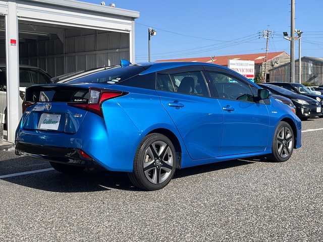 トヨタ プリウス Sツーリングセレクション 島根県 2019(令1)年 5.9万km ブルーM 純正9インチナビ（NSZT-Y68T）/フルセグTV/Bluetooth接続/バックカメラ/ドライブレコーダー/シートヒーター/ビルトインETC/レザーシート/トヨタセーフティセンス/・プリクラッシュセーフティ/・レーンディパーチャーアラート/・レーダークルーズコントロール/・オートマチックハイビーム/・先行車発進お知らせ機能/・ふらつき警報機能
