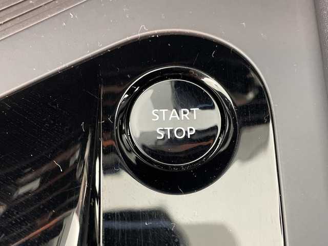 日産 ノート X 岐阜県 2024(令6)年 1.4万km ピュアホワイトパール エマージェンシーブレーキ/KENWOODナビ/（CD/DVD/Bluetooth/SD）/ステアリングスイッチ/プッシュスタート/スマートキー/スペアキー/電子パーキングブレーキ/オートホールド/オートLEDヘッドライト/前方ドライブレコーダー