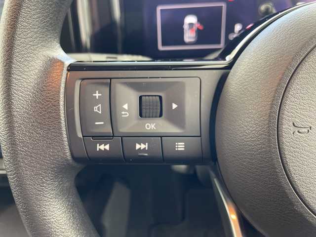 日産 ノート X 岐阜県 2024(令6)年 1.4万km ピュアホワイトパール エマージェンシーブレーキ/KENWOODナビ/（CD/DVD/Bluetooth/SD）/ステアリングスイッチ/プッシュスタート/スマートキー/スペアキー/電子パーキングブレーキ/オートホールド/オートLEDヘッドライト/前方ドライブレコーダー