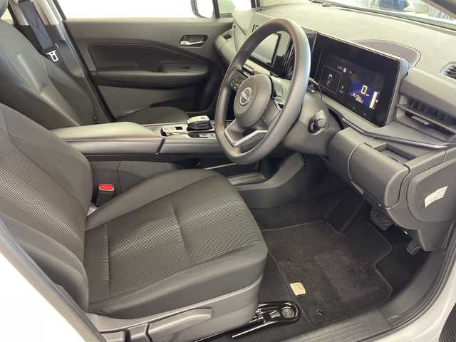 日産 ノート X 岐阜県 2024(令6)年 1.4万km ピュアホワイトパール エマージェンシーブレーキ/KENWOODナビ/（CD/DVD/Bluetooth/SD）/ステアリングスイッチ/プッシュスタート/スマートキー/スペアキー/電子パーキングブレーキ/オートホールド/オートLEDヘッドライト/前方ドライブレコーダー