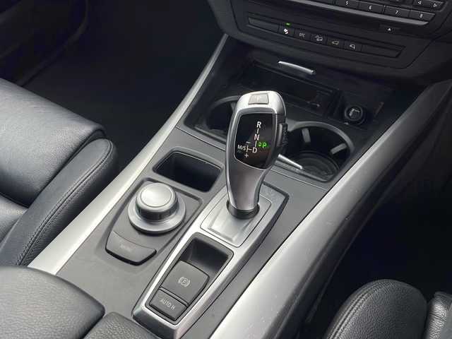 ＢＭＷ Ｘ５ xDrive30i Mスポーツ 三重県 2009(平21)年 10.5万km サファイアブラックP 純正ナビ　/バックカメラ　/クルーズコントロール　/オートライト　/ＨＩＤヘッドライト　/フォグライト　/ダウンヒルアシストコントロール/電動調性ステアリング　ブ/レーキホールド　/メモリ付パワーシート　/電格ミラー