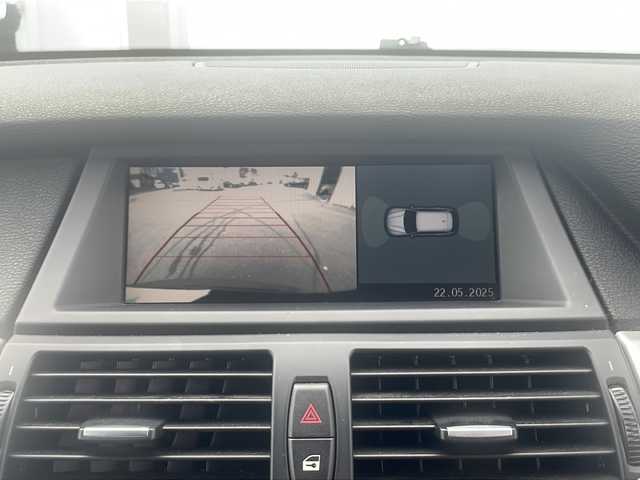 ＢＭＷ Ｘ５ xDrive30i Mスポーツ 三重県 2009(平21)年 10.5万km サファイアブラックP 純正ナビ　/バックカメラ　/クルーズコントロール　/オートライト　/ＨＩＤヘッドライト　/フォグライト　/ダウンヒルアシストコントロール/電動調性ステアリング　ブ/レーキホールド　/メモリ付パワーシート　/電格ミラー