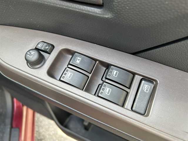 トヨタ ルーミー G 高知県 2021(令3)年 3.3万km ファイアークォーツレッドM ワンオーナー　/両側パワースライドドア /純正フルセグナビ（NSZT-W68T）　/【Ｂｌｕｅｔｏｏｔｈ TV CD DVD 】/エンジンスタートボタン　/衝突被害軽減システム /ビルトインETC /前後コーナーセンサー/オートライト /ドアバイザー /純正フロアマット/保証書/取扱説明書