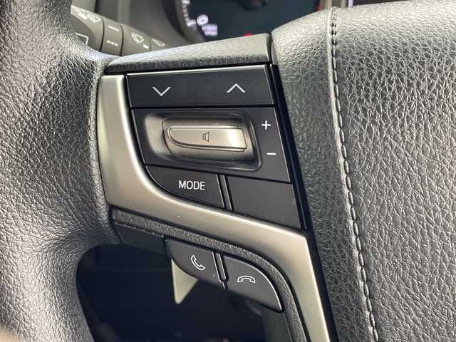 トヨタ ランドクルーザー プラド TX 三重県 2019(平31)年 4.5万km ホワイトパールクリスタルシャイン /ＪＡＯＳフロントスキッドバー　//ＪＡＯＳリフトアップスプリング（約１.5インチ）　//９インチフローティングナビ　//Bluetooth//フルセグTV//CV、DVD //バックカメラ　//ルーフレール　//レーダークルーズコントロール//前側ドラレコ//ETC　　//オートハイビーム　//セーフティセンス　//ヘッドライトクリーナー　//センターデフロック