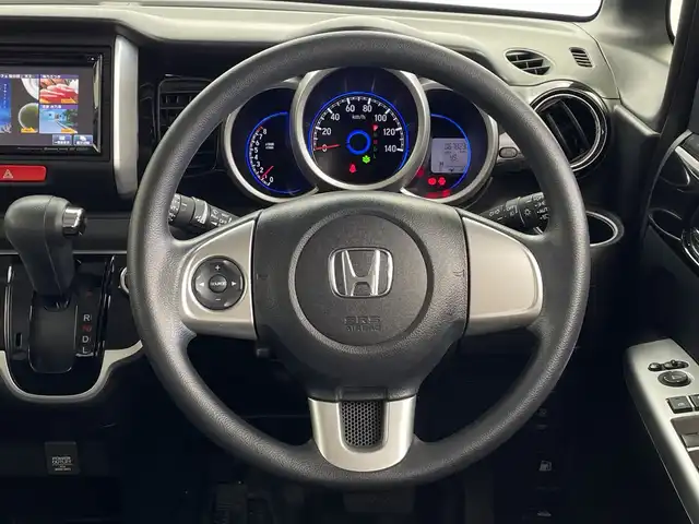 ホンダ Ｎ ＢＯＸ カスタム G SSパッケージ 鹿児島県 2015(平27)年 6.8万km プレミアムベルベットパープル・パール あんしんパッケージ/社外SDナビ/DVD再生可/ワンセグTV/両側電動スライドドア/ステアリングスイッチ/HIDヘッドライト/オートライトコントロール/リアサンシェード/純正14インチアルミホイール/スマートキー×2/エンジンプッシュスタート/純正フロアマット