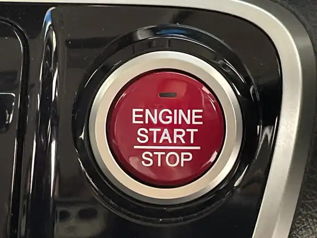 ホンダ Ｎ ＢＯＸ カスタム G SSパッケージ 鹿児島県 2015(平27)年 6.8万km プレミアムベルベットパープル・パール あんしんパッケージ/社外SDナビ/DVD再生可/ワンセグTV/両側電動スライドドア/ステアリングスイッチ/HIDヘッドライト/オートライトコントロール/リアサンシェード/純正14インチアルミホイール/スマートキー×2/エンジンプッシュスタート/純正フロアマット