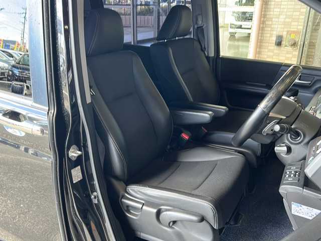 ホンダ ステップワゴン スパーダ Z クールスピリット 静岡県 2014(平26)年 10.2万km プレミアムスパークルブラックパール 純正メモリナビ/・CD/・DVD/・フルセグＴＶ/・AM/・FM/主要装備/・両側パワスラ/・衝突軽減/・横滑り防止装置/・クルコン/・MTモード付/・バックカメラ/・ビルトインＥＴＣ/・ハーフレザーシート/・純正フロアマット/・純正アルミホイール/・キセノンヘッドライト/・オートライト/・スマートキー/・スペアキー1本