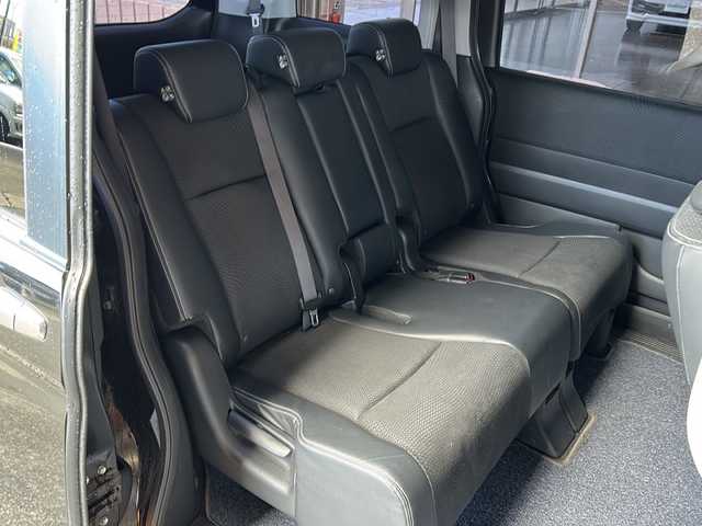 ホンダ ステップワゴン スパーダ Z クールスピリット 静岡県 2014(平26)年 10.2万km プレミアムスパークルブラックパール 純正メモリナビ/・CD/・DVD/・フルセグＴＶ/・AM/・FM/主要装備/・両側パワスラ/・衝突軽減/・横滑り防止装置/・クルコン/・MTモード付/・バックカメラ/・ビルトインＥＴＣ/・ハーフレザーシート/・純正フロアマット/・純正アルミホイール/・キセノンヘッドライト/・オートライト/・スマートキー/・スペアキー1本