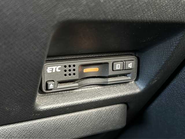 ホンダ ステップワゴン スパーダ Z クールスピリット 静岡県 2014(平26)年 10.2万km プレミアムスパークルブラックパール 純正メモリナビ/・CD/・DVD/・フルセグＴＶ/・AM/・FM/主要装備/・両側パワスラ/・衝突軽減/・横滑り防止装置/・クルコン/・MTモード付/・バックカメラ/・ビルトインＥＴＣ/・ハーフレザーシート/・純正フロアマット/・純正アルミホイール/・キセノンヘッドライト/・オートライト/・スマートキー/・スペアキー1本