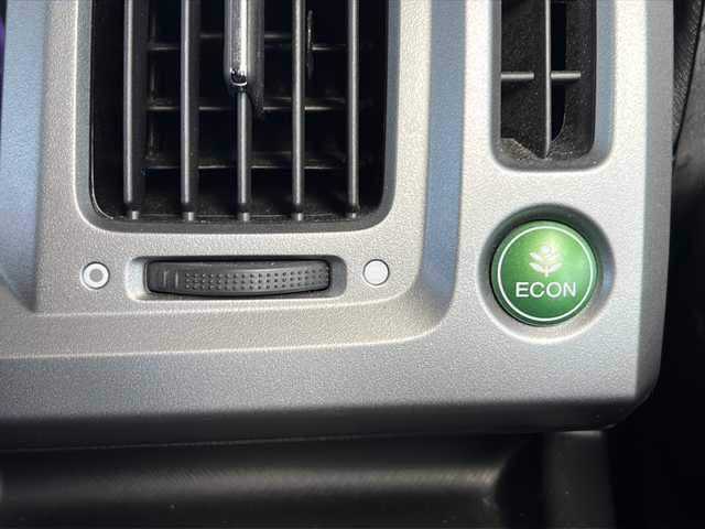 ホンダ ステップワゴン スパーダ Z クールスピリット 静岡県 2014(平26)年 10.2万km プレミアムスパークルブラックパール 純正メモリナビ/・CD/・DVD/・フルセグＴＶ/・AM/・FM/主要装備/・両側パワスラ/・衝突軽減/・横滑り防止装置/・クルコン/・MTモード付/・バックカメラ/・ビルトインＥＴＣ/・ハーフレザーシート/・純正フロアマット/・純正アルミホイール/・キセノンヘッドライト/・オートライト/・スマートキー/・スペアキー1本