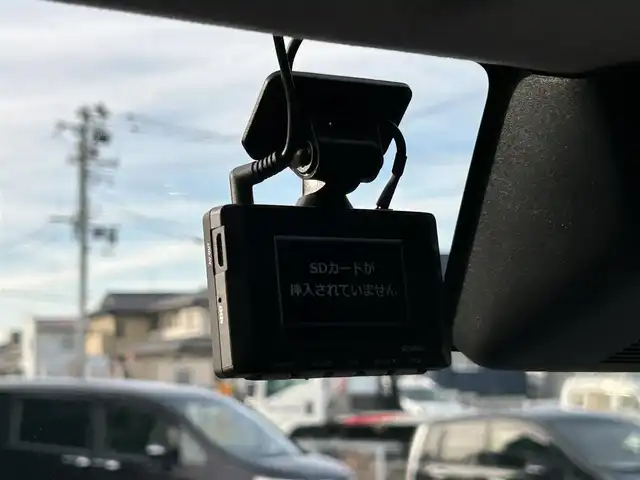 トヨタ ルーミー カスタムG－T 宮城県 2021(令3)年 1.5万km ファイアークォーツレッドM スマートアシスト/・衝突回避支援ブレーキ機能/・衝突警報機能/・車線逸脱警報機能/・ふらつき警報/・ブレーキ制御機能付誤発進抑制機能/・サイドビューランプ/・先行車発進お知らせ機能/・コーナーセンサー/・アダプティブドライビングビーム/・路側逸脱警報/・アダプティブクルーズコントロール/・標識認識機能/純正ナビ（NSZT-W68T）/・CD/DVD/・Bluetooth/・フルセグTV/バックカメラ/ビルトインETC/ドライブレコーダー/ウェルカムパワースライドドア（運転席側/助手席側）/革巻きステアリング/ステアリングスイッチ/電動パーキングブレーキ/ブレーキホールド/LEDヘッドランプ/フォグランプ/オートライト/スマートキー＆プッシュスタート/スペアキー1本/電動格納ミラー/純正15インチAW/フロアマット/ドアバイザー/Wエアバッグ