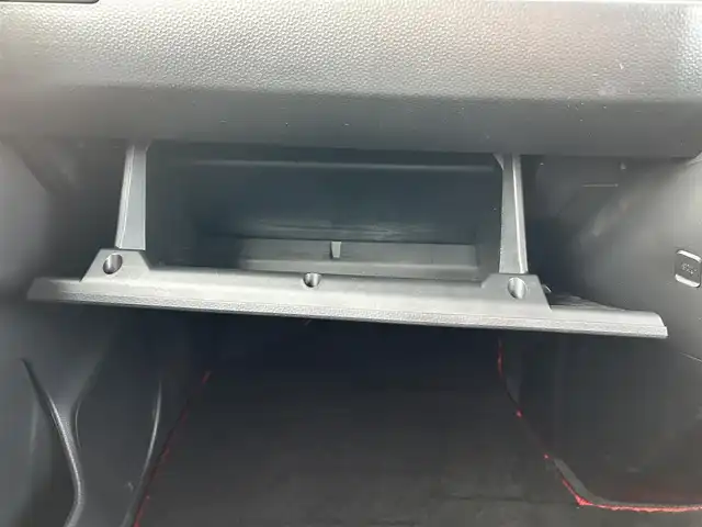 トヨタ ルーミー カスタムG－T 宮城県 2021(令3)年 1.5万km ファイアークォーツレッドM スマートアシスト/・衝突回避支援ブレーキ機能/・衝突警報機能/・車線逸脱警報機能/・ふらつき警報/・ブレーキ制御機能付誤発進抑制機能/・サイドビューランプ/・先行車発進お知らせ機能/・コーナーセンサー/・アダプティブドライビングビーム/・路側逸脱警報/・アダプティブクルーズコントロール/・標識認識機能/純正ナビ（NSZT-W68T）/・CD/DVD/・Bluetooth/・フルセグTV/バックカメラ/ビルトインETC/ドライブレコーダー/ウェルカムパワースライドドア（運転席側/助手席側）/革巻きステアリング/ステアリングスイッチ/電動パーキングブレーキ/ブレーキホールド/LEDヘッドランプ/フォグランプ/オートライト/スマートキー＆プッシュスタート/スペアキー1本/電動格納ミラー/純正15インチAW/フロアマット/ドアバイザー/Wエアバッグ