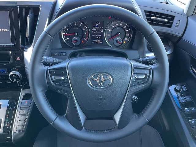 トヨタ アルファード S Aパッケージ 道央・札幌 2015(平27)年 7.5万km ホワイトパールクリスタルシャイン ４WD/純正SDナビ/純正フリップダウンモニター/横滑り防止装置/クルーズコントロール/クリアランスソナー/バックカメラ/ビルトインETC/アイドリングストップ/ECOMODE/両側パワースライドドア/N席/２列目オットマン/革巻きステアリング/ステアリングリモコン/AC100V/電動パーキング/ブレーキホールド/MTモード付AT/プッシュスタート/スマートキー/LEDヘッドライト/オートライト/フォグランプ/電動格納ミラー/ウィンカーミラー/ドアバイザー/スペアキー