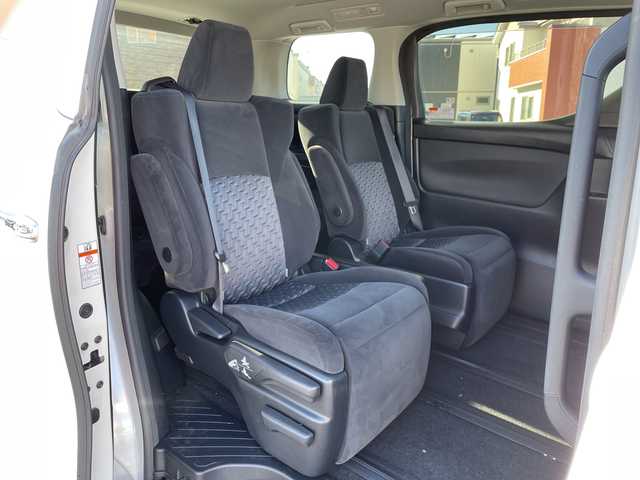 トヨタ アルファード S Aパッケージ 道央・札幌 2015(平27)年 7.5万km ホワイトパールクリスタルシャイン ４WD/純正SDナビ/純正フリップダウンモニター/横滑り防止装置/クルーズコントロール/クリアランスソナー/バックカメラ/ビルトインETC/アイドリングストップ/ECOMODE/両側パワースライドドア/N席/２列目オットマン/革巻きステアリング/ステアリングリモコン/AC100V/電動パーキング/ブレーキホールド/MTモード付AT/プッシュスタート/スマートキー/LEDヘッドライト/オートライト/フォグランプ/電動格納ミラー/ウィンカーミラー/ドアバイザー/スペアキー