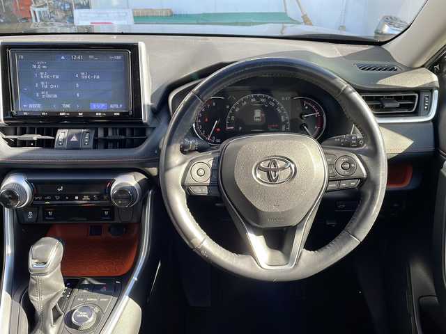 トヨタ ＲＡＶ４ アドベンチャー 京都府 2019(令1)年 5.1万km アティチュードブラックマイカ 純正９インチナビ　Ｂｌｕｅｔｏｏｔｈオーディオ　ＤＶＤ再生　フルセグ　バックカメラ　プリクラッシュ　レーダークルーズ　クリアランスソナー　ＬＥＤライト　ビルトインＥＴＣ　黒革エアシート　禁煙車