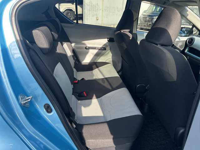 トヨタ アクア S 東京都 2012(平24)年 17万km クールソーダメタリック 純正SDナビ（NSCT-W61）/・TV/DVD/CD/AUX/バックカメラ/盗難防止装置/オートライト/オートエアコン/電動格納ミラー/ドアバイザー/スペアキー1本/ETC/取扱説明書