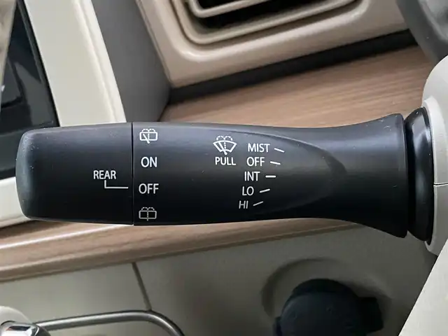 スズキ ラパン X 岐阜県 2016(平28)年 4万km フレンチミントPM AM/FM/CD/AUX/レーダーブレーキサポート/横滑り防止装置/運転席シートヒーター/アイドリングストップ/ベンチシート/オートライト/LEDヘッドライト/純正フロアマット/純正14インチAW/純正ドアバイザー/スペアキー/スマートキー/取扱説明書/保証書