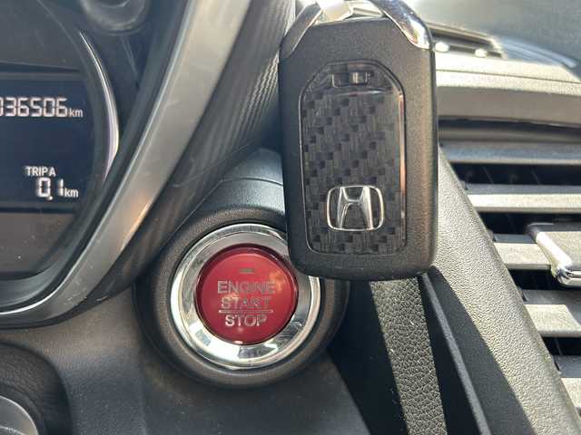 ホンダ Ｓ６６０ α 大阪府 2016(平28)年 3.7万km プレミアムスターホワイトP ワンオーナー/無限エアロ/６MT/ターボ/バックカメラ/ETC/Bluetooth/オートライト/オートエアコン/純正フロアマット/純正アルミホイール/ホロ式オープンカー/クルーズコントロール/ABS/横滑り防止装置/エアバッグ/保証書、取説