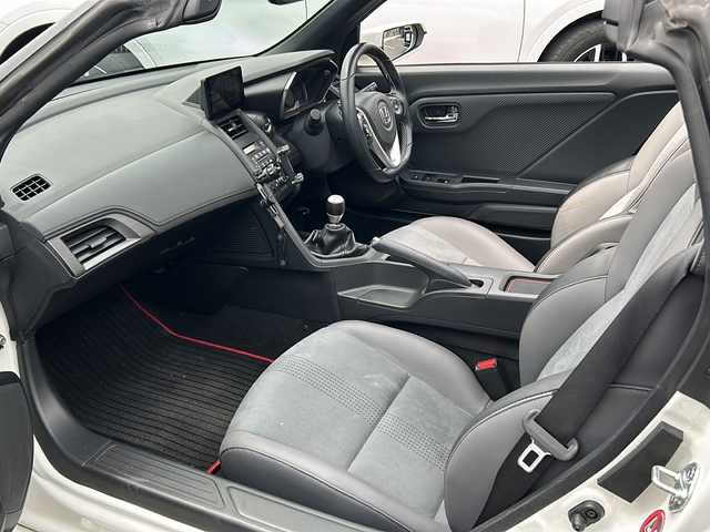 ホンダ Ｓ６６０ α 大阪府 2016(平28)年 3.7万km プレミアムスターホワイトP ワンオーナー/無限エアロ/６MT/ターボ/バックカメラ/ETC/Bluetooth/オートライト/オートエアコン/純正フロアマット/純正アルミホイール/ホロ式オープンカー/クルーズコントロール/ABS/横滑り防止装置/エアバッグ/保証書、取説