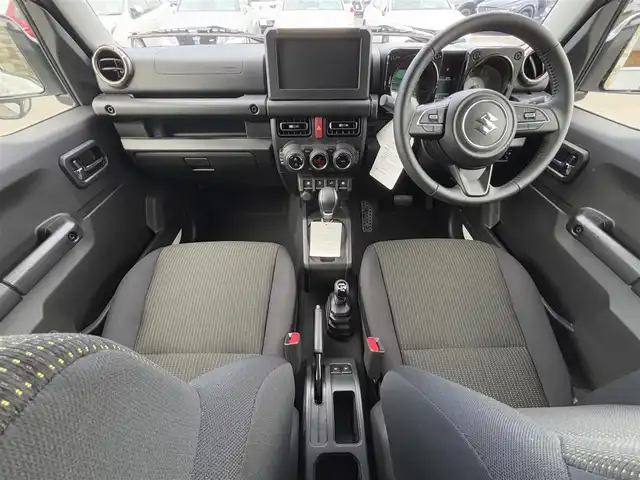 スズキ ジムニー XC 徳島県 2024(令6)年 0.1万km未満 ピュアホワイトP スズキセーフティサポート/盗難防止措置/クルーズコントロール/ダウンアシストコントロール/４WD/ターボエンジン/シートヒーター（D/N席）/オートライト/スマートキー/フォグライト/LEDヘッドライト/プッシュスタート