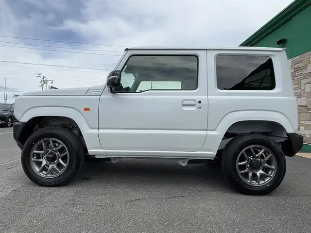 スズキ ジムニー XC 徳島県 2024(令6)年 0.1万km未満 ピュアホワイトP スズキセーフティサポート/盗難防止措置/クルーズコントロール/ダウンアシストコントロール/４WD/ターボエンジン/シートヒーター（D/N席）/オートライト/スマートキー/フォグライト/LEDヘッドライト/プッシュスタート