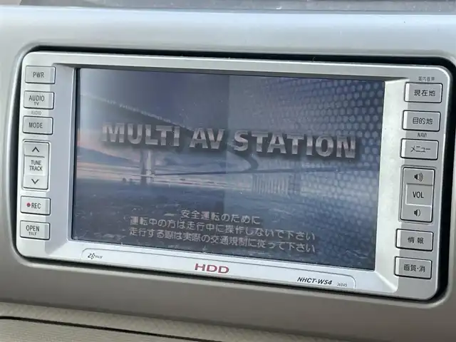 トヨタ ポルテ 130i 大阪府 2005(平17)年 7.5万km シルバーマイカM 純正6.5ナビ /　ワンセグTV/CD/DVD /ETC/片側電動スライドドア/ベンチシート /ウォークスルー /リモコンキー /純正フロアマット /キセノンライト /純正14インチアルミホイール