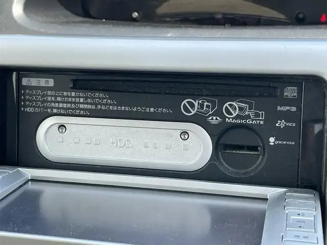 トヨタ ポルテ 130i 大阪府 2005(平17)年 7.5万km シルバーマイカM 純正6.5ナビ /　ワンセグTV/CD/DVD /ETC/片側電動スライドドア/ベンチシート /ウォークスルー /リモコンキー /純正フロアマット /キセノンライト /純正14インチアルミホイール