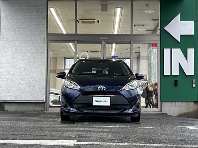 トヨタ アクア S スタイルブラック 愛知県 2018(平30)年 1.9万km ダークブルーマイカ 禁煙車/ワンオーナー/レーンキープアシスト/衝突軽減ブレーキ/パナソニックSDナビ/フルセグ/バックカメラ/Bluetooth/ドライブレコーダー/ETC/ステアリングリモコン/ECOMODE/EVMODE/オートライト/オートハイビーム/ドアバイザー/純正フロアマット/取扱説明書/保証書