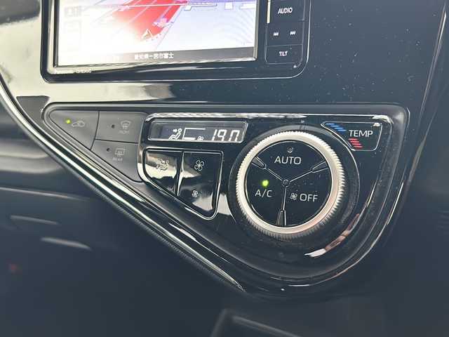 トヨタ アクア S スタイルブラック 愛知県 2018(平30)年 1.9万km ダークブルーマイカ 禁煙車/ワンオーナー/レーンキープアシスト/衝突軽減ブレーキ/パナソニックSDナビ/フルセグ/バックカメラ/Bluetooth/ドライブレコーダー/ETC/ステアリングリモコン/ECOMODE/EVMODE/オートライト/オートハイビーム/ドアバイザー/純正フロアマット/取扱説明書/保証書