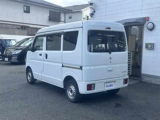スズキ エブリイ PC 滋賀県 2020(令2)年 4.8万km スペリアホワイト (株)IDOMが運営する【じしゃロン草津店】の自社ローン専用車両になりますこちらは現金またはオートローンご利用時の価格です。自社ローンご希望の方は別途その旨お申付け下さい