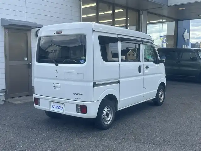 スズキ エブリイ PC 滋賀県 2020(令2)年 4.8万km スペリアホワイト (株)IDOMが運営する【じしゃロン草津店】の自社ローン専用車両になりますこちらは現金またはオートローンご利用時の価格です。自社ローンご希望の方は別途その旨お申付け下さい