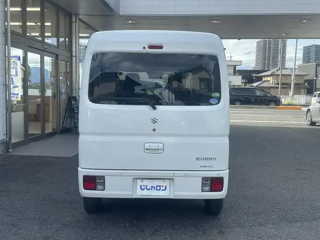 スズキ エブリイ PC 滋賀県 2020(令2)年 4.8万km スペリアホワイト (株)IDOMが運営する【じしゃロン草津店】の自社ローン専用車両になりますこちらは現金またはオートローンご利用時の価格です。自社ローンご希望の方は別途その旨お申付け下さい