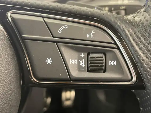 アウディ Ａ１ SB 35TFSI Sライン 岡山県 2020(令2)年 3.8万km グレイシアホワイトメタリック Sラインインテリアプラスパッケージ/アシスタンスパッケージ/コントラストルーフ/スマートフォンインターフェイス/ナビゲーションパッケージ/リアカメラ/Bluetooth/LEDヘッドライト/ハーフレザーシート/シートヒーター/ヴァーチャルコックピット/プッシュスタート/ETC/アップルカープレイ/アンドロイドオート/ドラレコ（F/R）/PDC/アウディプレセンス/アダプティブドライブアシスト/レーン逸脱警告/レインセンサー