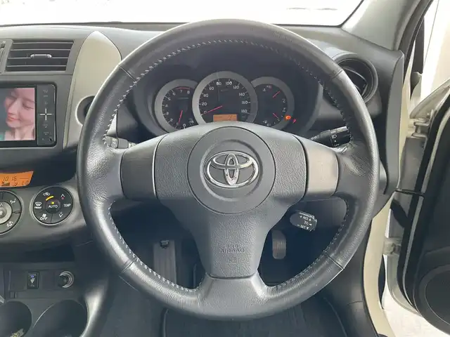 トヨタ ＲＡＶ４ スタイル 千葉県 2010(平22)年 10.7万km ホワイトパールクリスタルシャイン ワンオーナー/純正ナビ/・CD/DVD/TV/FM/AM/純正フロアマット/スマートキー/電動格納ミラー/ユーティリティネット/ETC/保証書/スペアキー