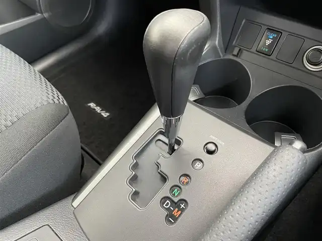 トヨタ ＲＡＶ４ スタイル 千葉県 2010(平22)年 10.7万km ホワイトパールクリスタルシャイン ワンオーナー/純正ナビ/・CD/DVD/TV/FM/AM/純正フロアマット/スマートキー/電動格納ミラー/ユーティリティネット/ETC/保証書/スペアキー