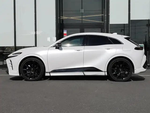 トヨタ クラウン スポーツ Z 茨城県 2024(令6)年 0.4万km プレシャスホワイトパール 純正ナビ/【ラジオ・TV・BT・USB】/ガラスルーフ/パワーシート/シートメモリ/シートヒーター/エアシート/パーキングアシスト/ワイヤレス充電/BSM/HUD/100V電源/レーダークルコン/ETC2.0/全方位カメラ/前後コーナーセンサー/デジタルインナーミラー/電動リアゲート