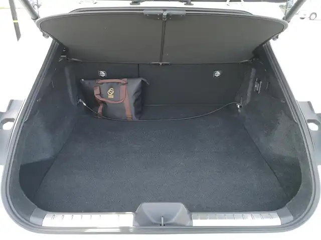 トヨタ クラウン スポーツ Z 茨城県 2024(令6)年 0.4万km プレシャスホワイトパール 純正ナビ/【ラジオ・TV・BT・USB】/ガラスルーフ/パワーシート/シートメモリ/シートヒーター/エアシート/パーキングアシスト/ワイヤレス充電/BSM/HUD/100V電源/レーダークルコン/ETC2.0/全方位カメラ/前後コーナーセンサー/デジタルインナーミラー/電動リアゲート