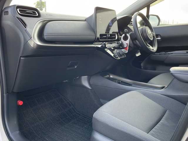 トヨタ アクア Z 新潟県 2022(令4)年 3.3万km クリアベージュメタリック 4WD/純正ディスプレイオーディオ/BT/USB/バックカメラ/ETC/衝突被害軽減ブレーキ/レーンキープアシスト/レーダークルーズコントロール/ステアリングスイッチ/スマートキー/プッシュスタート/LEDヘッドライト/オートライト/オートハイビーム/フォグランプ/純正15インチアルミホイール