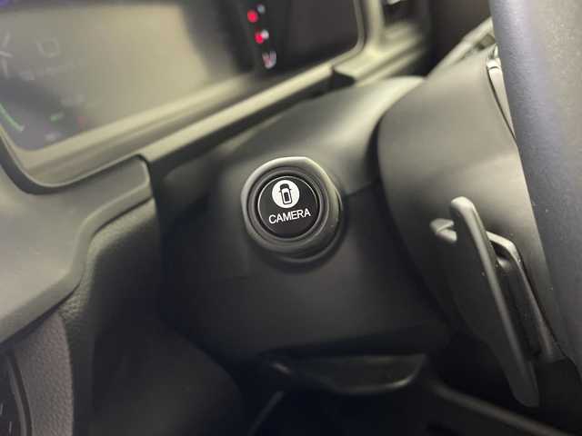 ホンダ ステップワゴン スパーダ eHEV プレミアムライン 鹿児島県 2023(令5)年 0.8万km プラチナホワイトパール 純正11インチナビ/（Bluetooth/フルセグTV/CD/DVD/USB接続）/純正フリップダウンモニター/マルチビューカメラ/パワーバックドア/パドルシフト/レーダークルーズコントロール/両側パワースライドドア/BSM/ハーフレザーシート/オットマン/オートライト/MUGENフロントグリル/ETC/前後ドライブレコーダー/純正フロアマット/純正17インチAW/スペアキー/AAC