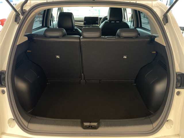 日産 オーラ G レザーエディション 岐阜県 2021(令3)年 4.3万km ピュアホワイトパール BOSEサウンドシステム/アラウンドビューモニター/プロパイロット/純正ナビ/フルセグテレビ/ETC2.0/AppleCarPlay/AndroidAuto/Bluetooth/USB/iPod/デジタルインナーミラー/ブラインドスポットモニター/置くだけ充電/LEDヘッドライト/オートマチックハイビーム/革シート/純正フロアマット/エマージェンシーブレーキ/前後コーナーセンサー/アンチブレーキシステム/横滑り防止装置/盗難防止装置/インテリジェントキー