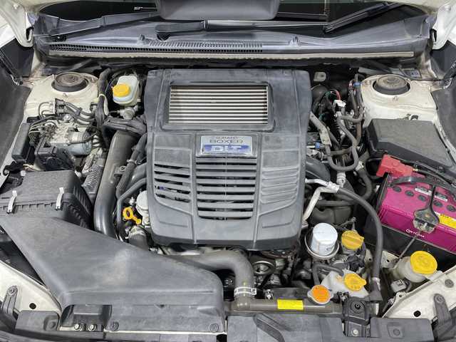 スバル レヴォーグ 1．6GT－S アイサイト 神奈川県 2015(平27)年 5.8万km クリスタルホワイトP ＳＴｉエアロ（Ｆ／Ｓ／Ｒ）/アドバンスドセーフティＰＫＧ/社外グリル/社外７型ナビ/Ｂカメラ/左サイドカメラ/フルセグＴＶ/Ｂｌｕｅｔｏｏｔｈ/アイサイト/前席パワーシート/ＡＣＣ/ＥＴＣ/純正１８インチアルミ/ワンオーナー