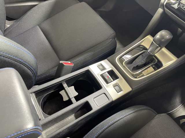 スバル レヴォーグ 1．6GT－S アイサイト 神奈川県 2015(平27)年 5.8万km クリスタルホワイトP ＳＴｉエアロ（Ｆ／Ｓ／Ｒ）/アドバンスドセーフティＰＫＧ/社外グリル/社外７型ナビ/Ｂカメラ/左サイドカメラ/フルセグＴＶ/Ｂｌｕｅｔｏｏｔｈ/アイサイト/前席パワーシート/ＡＣＣ/ＥＴＣ/純正１８インチアルミ/ワンオーナー