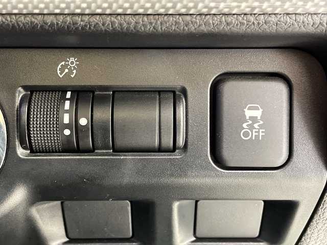 スバル レヴォーグ 1．6GT－S アイサイト 神奈川県 2015(平27)年 5.8万km クリスタルホワイトP ＳＴｉエアロ（Ｆ／Ｓ／Ｒ）/アドバンスドセーフティＰＫＧ/社外グリル/社外７型ナビ/Ｂカメラ/左サイドカメラ/フルセグＴＶ/Ｂｌｕｅｔｏｏｔｈ/アイサイト/前席パワーシート/ＡＣＣ/ＥＴＣ/純正１８インチアルミ/ワンオーナー