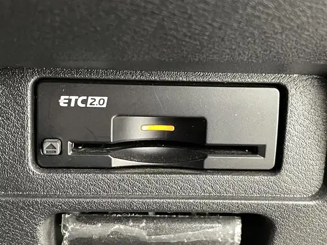 日産 オーラ ニスモ 熊本県 2022(令4)年 6.5万km ダークメタルグレー/スーパーブラック2トーン 禁煙車　/純正ナビ（ＡｐｐｌＣａｒＰｌａｙ・ＢＴ・フルセグ・ＵＳＢ・HDMI）/ニスモフルエアロ　/全周囲カメラ　/純正前方ドライブレコーダー　/ビルトインＥＴＣ２．０　/前席シートヒーター　/ステアリングヒーター/プロパイロット/アダブティブクルーズコントロール/側方支援/後側方支援/エマージェンシーブレーキ/速度標識表示/標識認識支援/後退時車両検知警報/ふらつき警報機能/横滑り防止/前後クリアランスソナー/ブラインドスポットモニター/デジタルインナーミラー/置くだけ充電/前後クリアランスソナー/純正フロアマット/純正17インチAW/オートライト/オートマチックハイビーム/LEDヘッドライト/フォグライト/スマートキー/プッシュスタート/スペアキー1本/保証書/取扱説明書