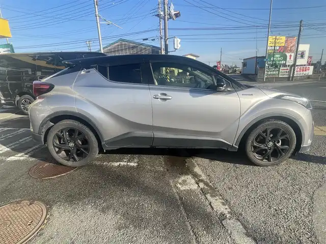トヨタ Ｃ－ＨＲ G モード ネロ 神奈川県 2019(平31)年 14.4万km ブラック/メタルストリームM 衝突軽減システム/レーンキープアシスト/横滑り防止装置/アダプティブクルーズコントロール/電動サイドブレーキ/ハーフレザーシート/シートヒーター/カーテンエアバッグ/サイドエアバッグ/電動サイドブレーキ/エアロ（リア）/純正ナビ（NSZT-Y68T）/CD/FM/AM/フルセグTV/BT/SD/純正AW１８インチ/LEDヘッドライト/オートライト/フォグランプ/社外フロアマット/isofix