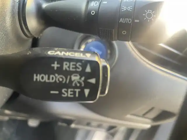 トヨタ Ｃ－ＨＲ G モード ネロ 神奈川県 2019(平31)年 14.4万km ブラック/メタルストリームM 衝突軽減システム/レーンキープアシスト/横滑り防止装置/アダプティブクルーズコントロール/電動サイドブレーキ/ハーフレザーシート/シートヒーター/カーテンエアバッグ/サイドエアバッグ/電動サイドブレーキ/エアロ（リア）/純正ナビ（NSZT-Y68T）/CD/FM/AM/フルセグTV/BT/SD/純正AW１８インチ/LEDヘッドライト/オートライト/フォグランプ/社外フロアマット/isofix