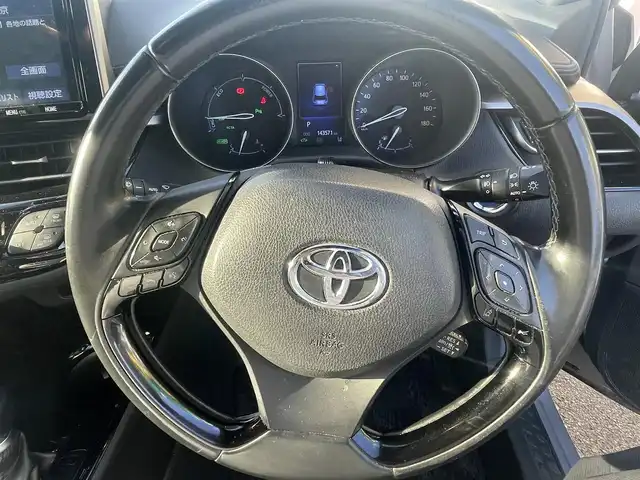 トヨタ Ｃ－ＨＲ G モード ネロ 神奈川県 2019(平31)年 14.4万km ブラック/メタルストリームM 衝突軽減システム/レーンキープアシスト/横滑り防止装置/アダプティブクルーズコントロール/電動サイドブレーキ/ハーフレザーシート/シートヒーター/カーテンエアバッグ/サイドエアバッグ/電動サイドブレーキ/エアロ（リア）/純正ナビ（NSZT-Y68T）/CD/FM/AM/フルセグTV/BT/SD/純正AW１８インチ/LEDヘッドライト/オートライト/フォグランプ/社外フロアマット/isofix